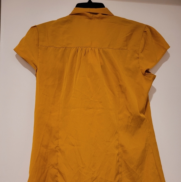 Banana Republic Women Blouse - Picture 2 of 2